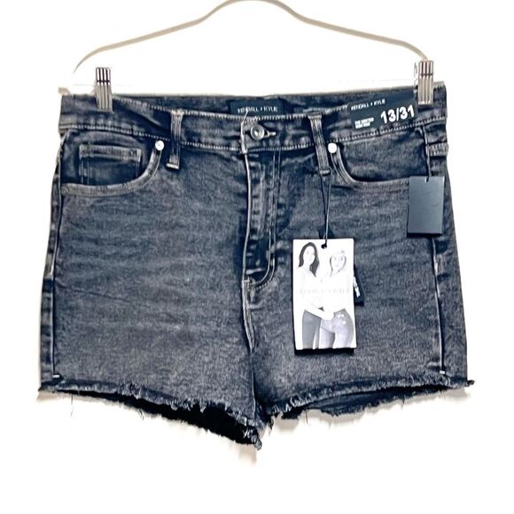 NWT Kendall + Kylie High Rise Black Drifter Denim Shorts Sz 13 31 Waist - Picture 4 of 8